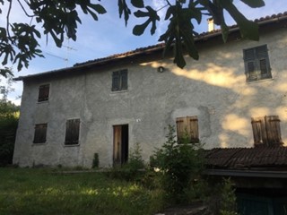 Appartamento in Vendita a Cremolino, 65'000€, 100 m²