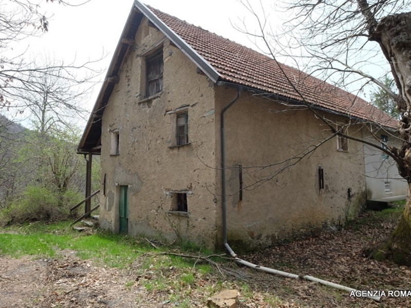 Casa Indipendente in Vendita a Tiglieto, 55'000€, 120 m²