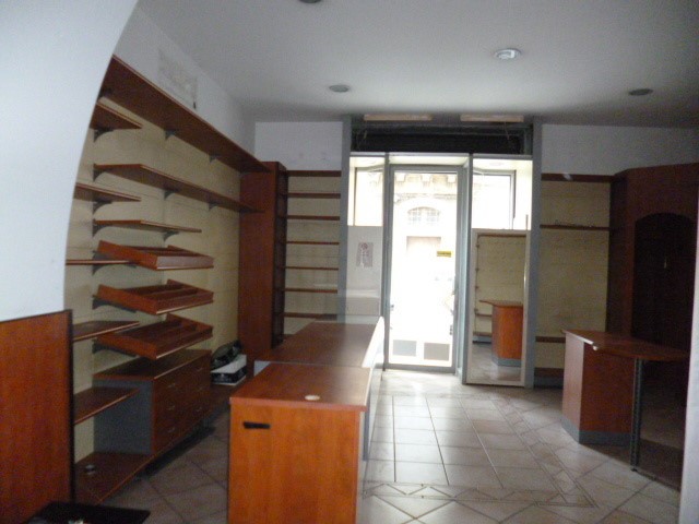 Immobile commerciale in Affitto a Ragusa, 300€, 60 m², arredato