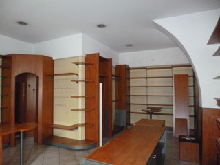 Immobile commerciale in Affitto a Ragusa, 300€, 60 m², arredato