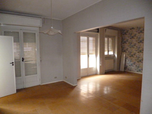 Appartamento in Vendita a Ragusa, 35'000&euro;, 75 m²
