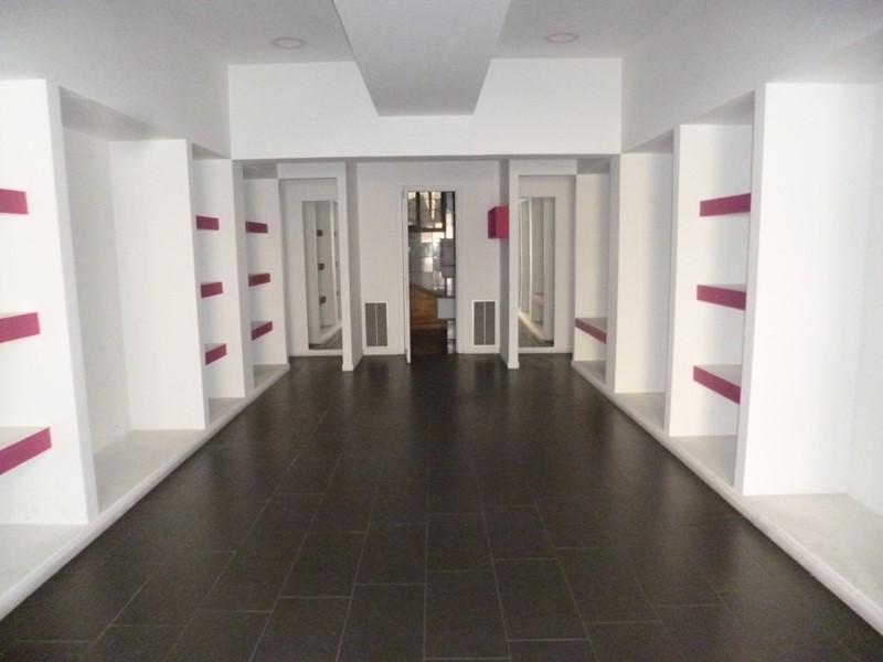 Immobile commerciale in Affitto a Ragusa, 450€, 60 m²