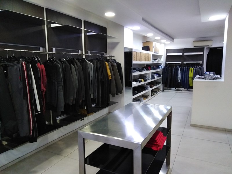 Immobile commerciale in Vendita a Ragusa, 68'000&euro;, 60 m²