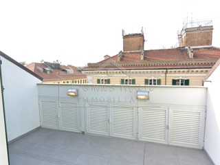 Appartamento in Vendita a Savona, 565'000€, 180 m², arredato