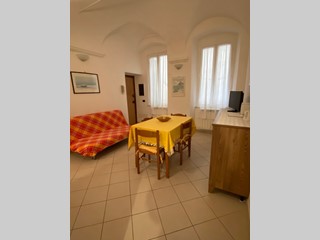 Quadrilocale in Affitto a Finale Ligure, 55 m², arredato