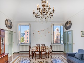 Appartamento in Affitto a Finale Ligure, 90 m², arredato