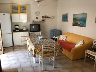 Bilocale in Vendita a Acireale, zona Stazzo, 74'000€, 55 m²