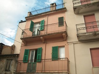 Casa Semi Indipendente in Vendita a Castel Frentano, 165'000€, 250 m²