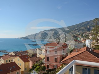 Bilocale in Affitto a Ospedaletti, 1'200€, 60 m², arredato, con Box