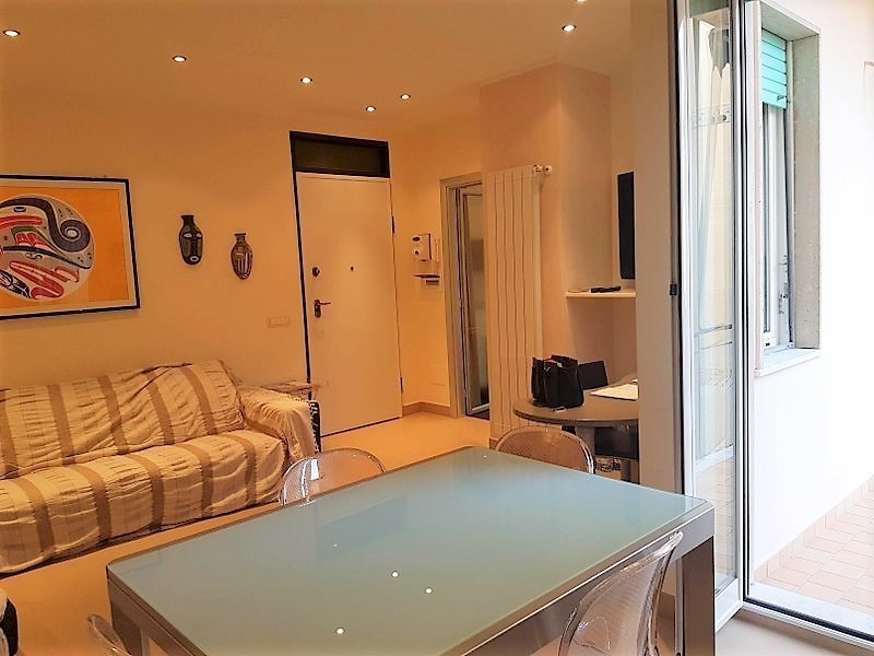 Trilocale in Affitto a Alassio, 75 m², arredato