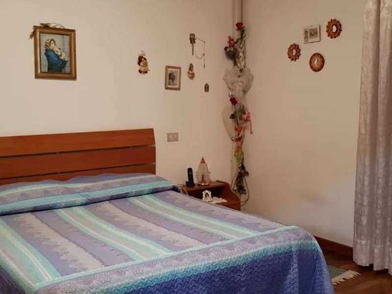 Villetta a schiera in Vendita a Calci, 265'000€, 180 m², con Box