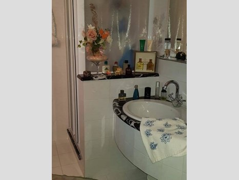 Villa in Vendita a San Giuliano Terme, zona Asciano, 550'000€, 200 m², con Box