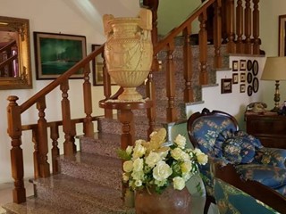 Villa in Vendita a San Giuliano Terme, zona Asciano, 550'000€, 200 m², con Box