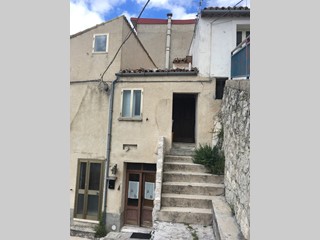 Quadrilocale in Vendita a Torricella Peligna, 25'000€, 60 m²