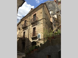 Casa Indipendente in Vendita a Villa Santa Maria, 28'000&euro;, 110 m²