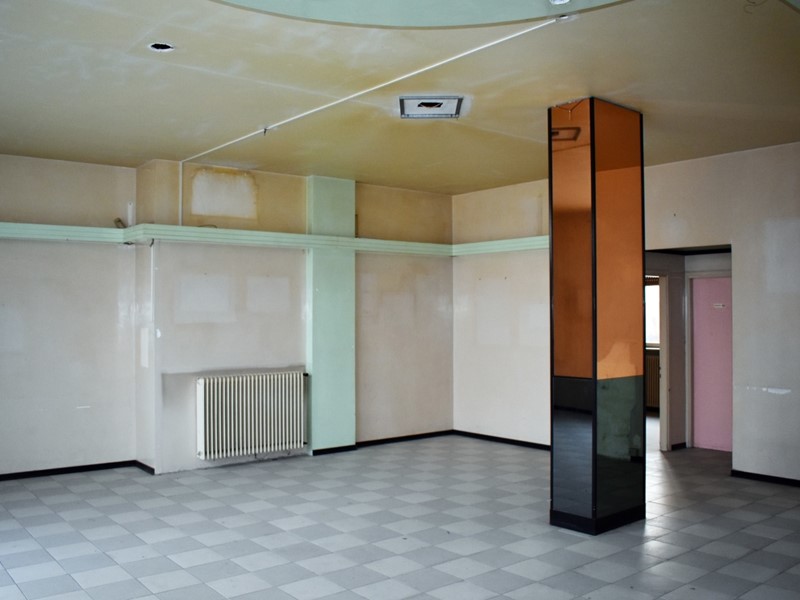 Immobile commerciale in Affitto a Chiampo, 750€, 110 m²