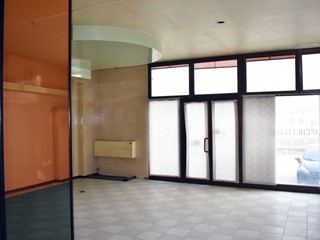 Immobile commerciale in Affitto a Chiampo, 750€, 110 m²