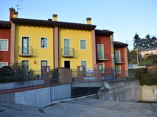Casa Semi Indipendente in Vendita a Arzignano, 390'000€, 230 m², con Box
