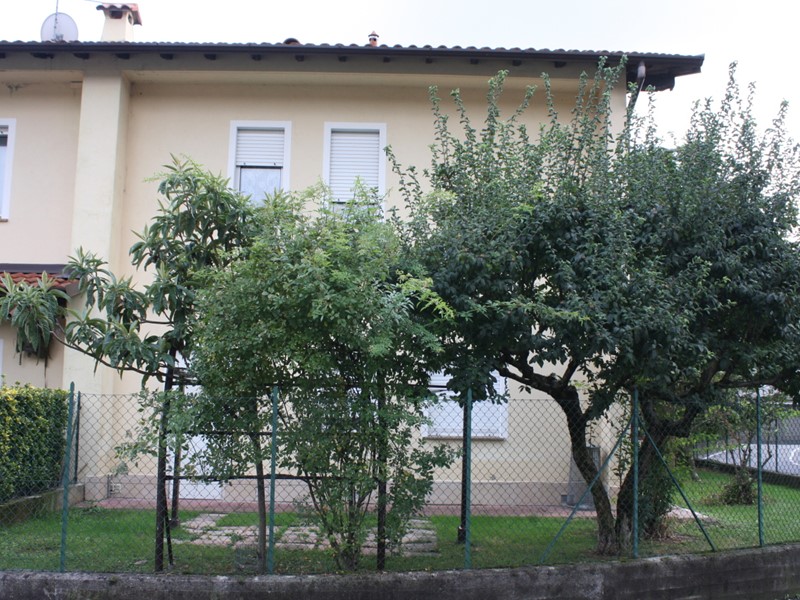 Casa Indipendente in Vendita a Pontida, 175'000€, 130 m²