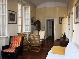 Appartamento in Vendita a Caprino Bergamasco, 180'000€, 180 m²