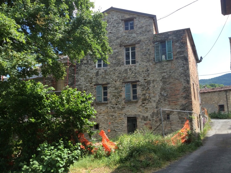 Casa Indipendente in Vendita a Lugagnano Val d'Arda, 115'000€, 150 m²