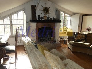 Villa bifamiliare in Vendita a Cesena, zona Madonna delle Rose, 380'000€, 330 m², con Box