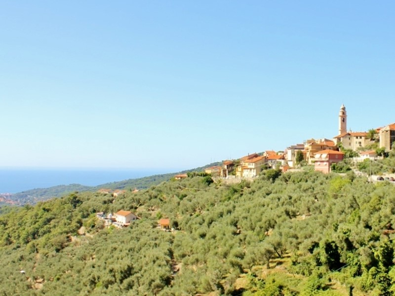 Villa in Vendita a Villa Faraldi, 193'000€, 100 m², con Box