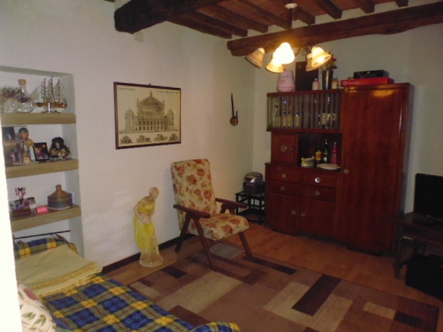 Quadrilocale in Vendita a Rapolano Terme, zona Serre Di Rapolano, 85'000€, 70 m²