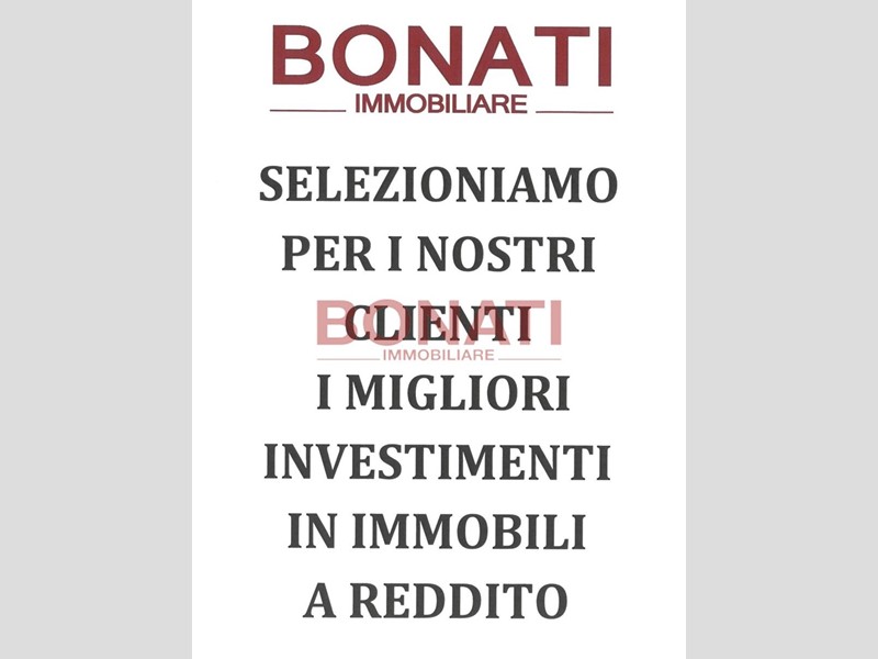 Immobile commerciale in Vendita a La Spezia, zona Centro, 235'000€, 210 m²