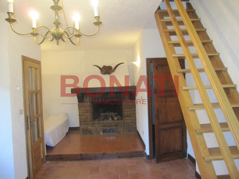 Casa Semi Indipendente in Vendita a Fivizzano, zona Cerreto Laghi, 100'000€, 100 m², con Box