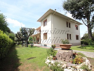 Casa Indipendente in Vendita a Rosignano Marittimo, zona Rosignano Solvay, 650'000€, 514 m², con Box