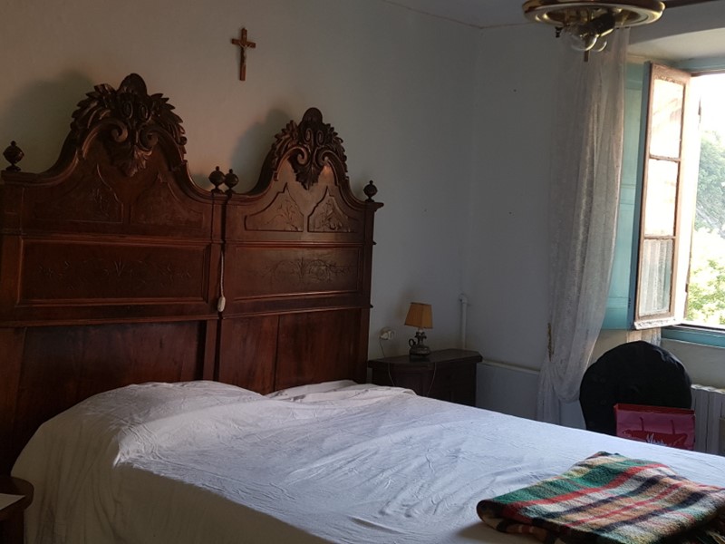 Casa Semi Indipendente in Vendita a Ottone, 25'000€, 154 m², con Box