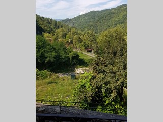 Casa Semi Indipendente in Vendita a Ottone, 25'000€, 154 m², con Box