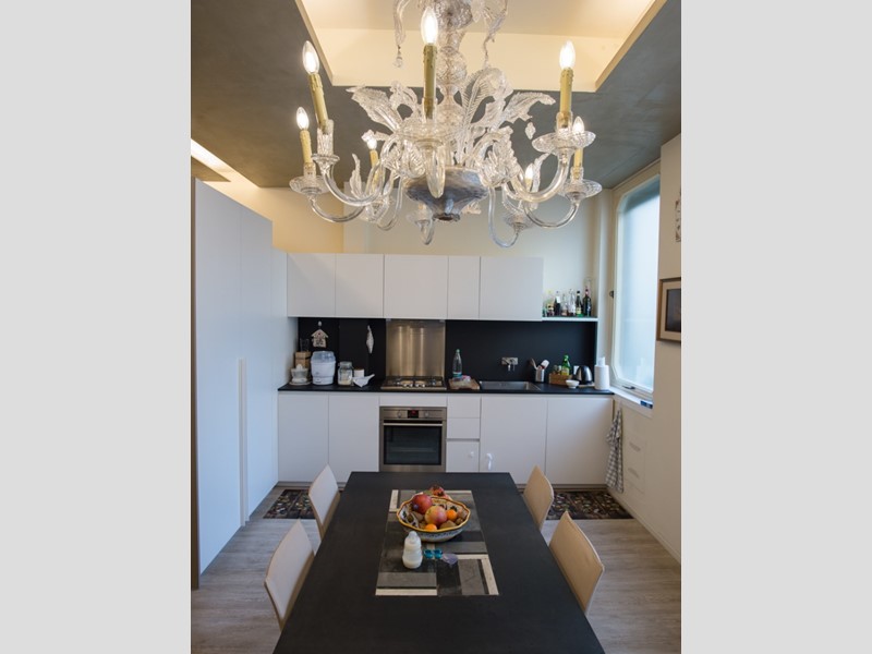 Appartamento in Vendita a Piacenza, 750'000€, 226 m², con Box