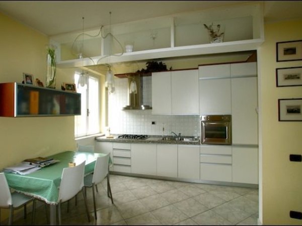 Appartamento in Vendita a Ameglia, 200'000€, 100 m²