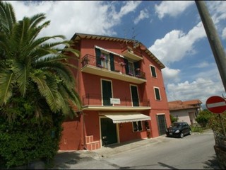 Appartamento in Vendita a Ameglia, zona Cafaggio, 250'000&euro;, 100 m²