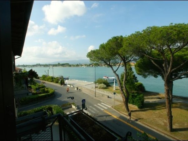 Appartamento in Vendita a Ameglia, zona Bocca di Magra, 460'000&euro;, 90 m²