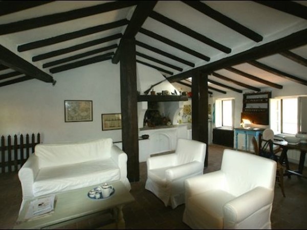 Casa Semi Indipendente in Vendita a Ameglia, 349'000&euro;, 110 m²