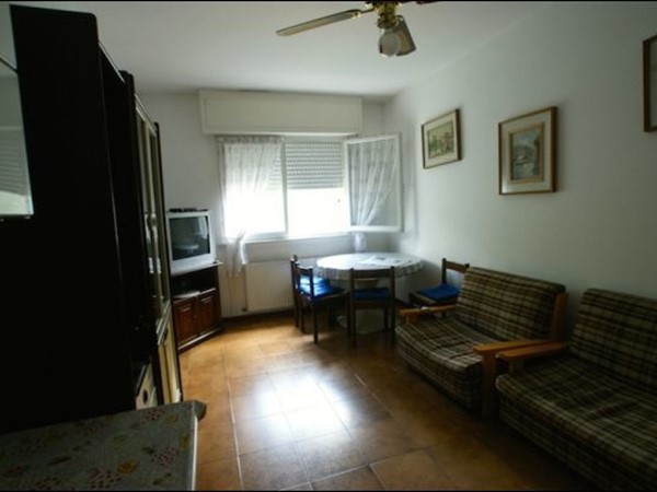 Bilocale in Vendita a Luni, zona Luni Mare, 95'000€, 