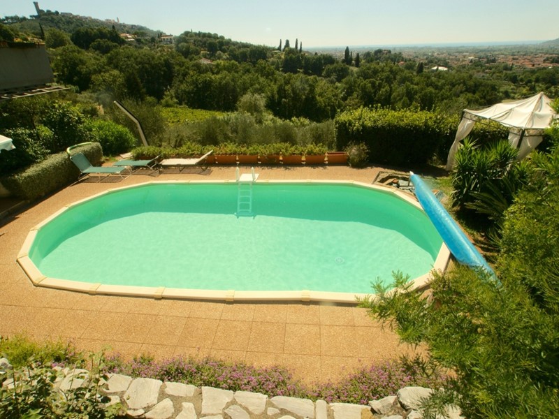 Casa Indipendente in Vendita a Castelnuovo Magra, 1'100'000€, 500 m²