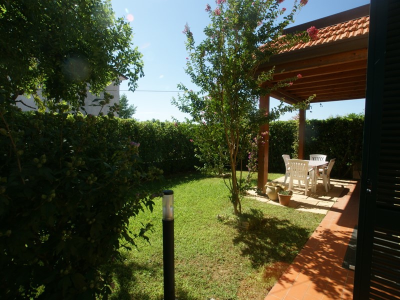 Casa Semi Indipendente in Vendita a Castelnuovo Magra, zona Colombiera, 395'000€, 240 m²