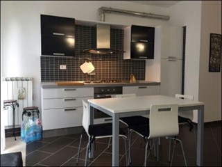 Monolocale in Vendita a Aulla, zona Calamazza, 130'000€, 49 m², arredato