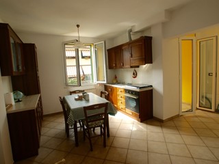 Bilocale in Vendita a Arcola, zona Romito Magra, 125'000€, 53 m²