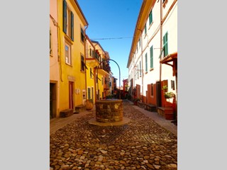 Trilocale in Vendita a Vezzano Ligure, 75'000€, 57 m²