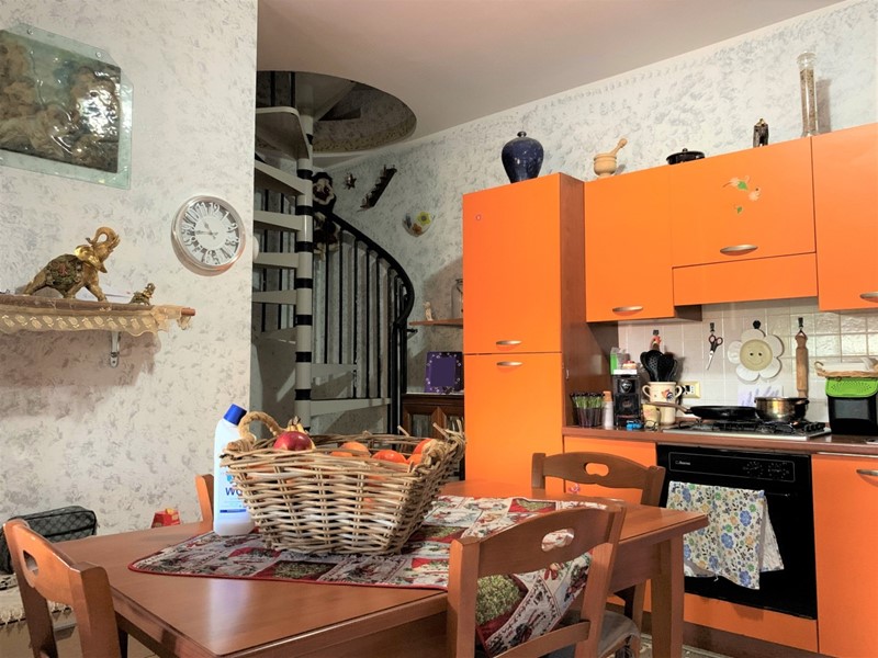 Casa Indipendente in Vendita a Simeri Crichi, zona Simeri Mare, 75'000&euro;, 75 m²