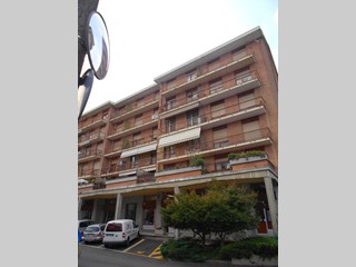 Immobile commerciale in Affitto a Rivoli, 500€, 65 m²