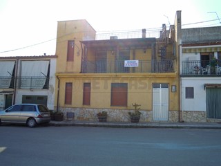 Appartamento in Vendita a Caltanissetta, zona PERIFERIA, 55'000€, 120 m²