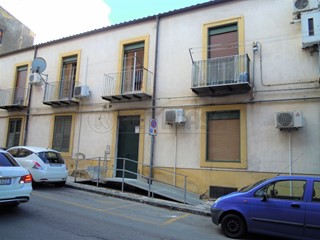 Trilocale in Vendita a Caltanissetta, 20'000€, 70 m²