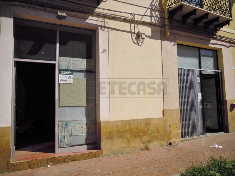 Immobile commerciale in Affitto a Caltanissetta, 200€, 45 m²