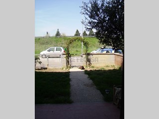 Casa Semi Indipendente in Vendita a Ponsacco, zona Le Melorie, 230'000€, 140 m²